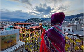 Hostal La Casa Tolena Quito - Ecuador